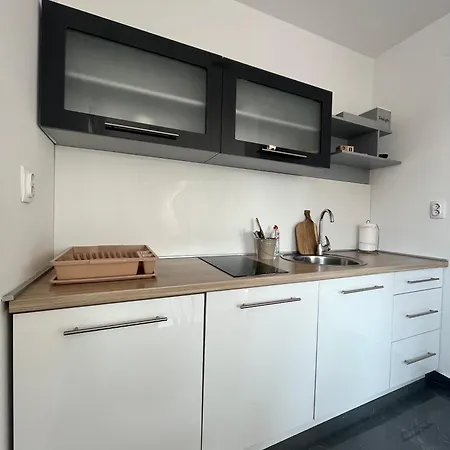 Sunny, Istocno - Lukavica Apartment *
